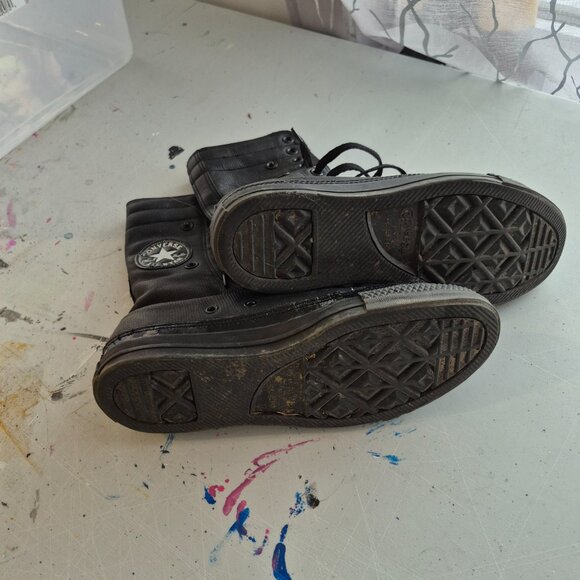 Converse High Top Black Leather Sneaker Size 7 Women - Picture 4 of 7